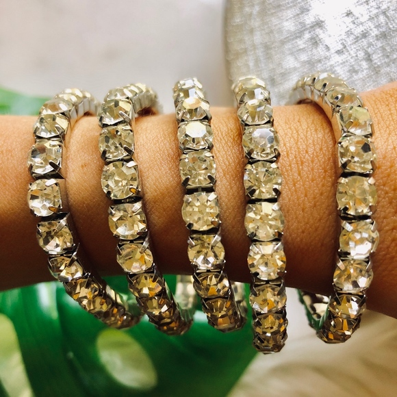crystal stretch bracelets - Picture 2 of 4